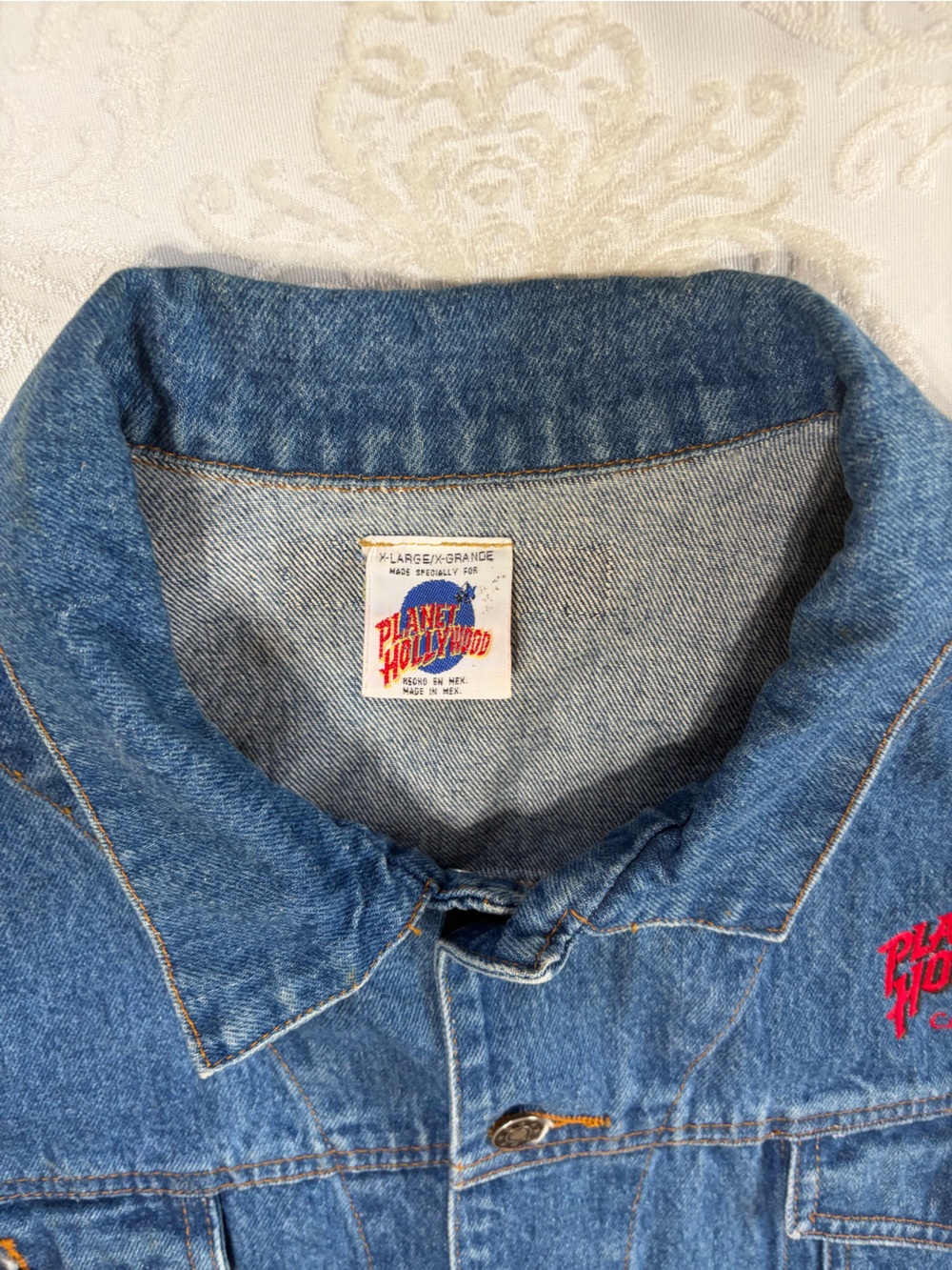 Vintage 90s Planet Hollywood Denim Trucker Vest Cancun Embroidered XL - Picture 5 of 10